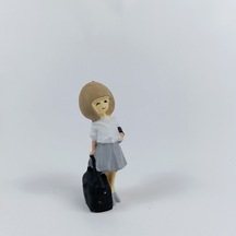 Küt Saçlı Bayan Figürü 6.5cm - Teraryum Malzemesi