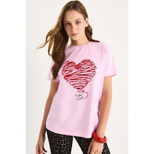 Shade Kadın Pamuklu Kısa Kollu Bisiklet Yaka Kalp Nakışlı T-shirt 60602028 - Pembe