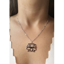 Gümüş Renkli Lotus Uçlu Kolye Çok Renkli