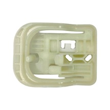 Skoda Rapid, Seat Leon Yeni Model İçin Cam Kriko Plastiği - Ön Sol