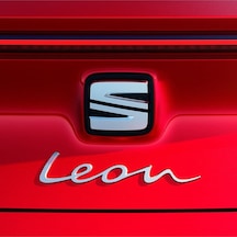 Seat Leon Arka Bagaj Yazısı Nikel