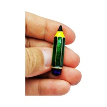 Zarif Kalem Tasarımlı Broş Çok Renkli