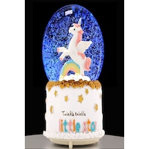 Unicorn Püskürtmeli Işıklı Ve Müzikli Büyük Boy Kar Küresi