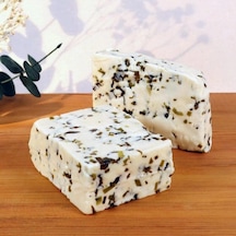 Van Otlu Peynir 1 Kg - Yayla Çiçekleri Ve Şifalı Otlarla Bezeli Eşsiz Tat