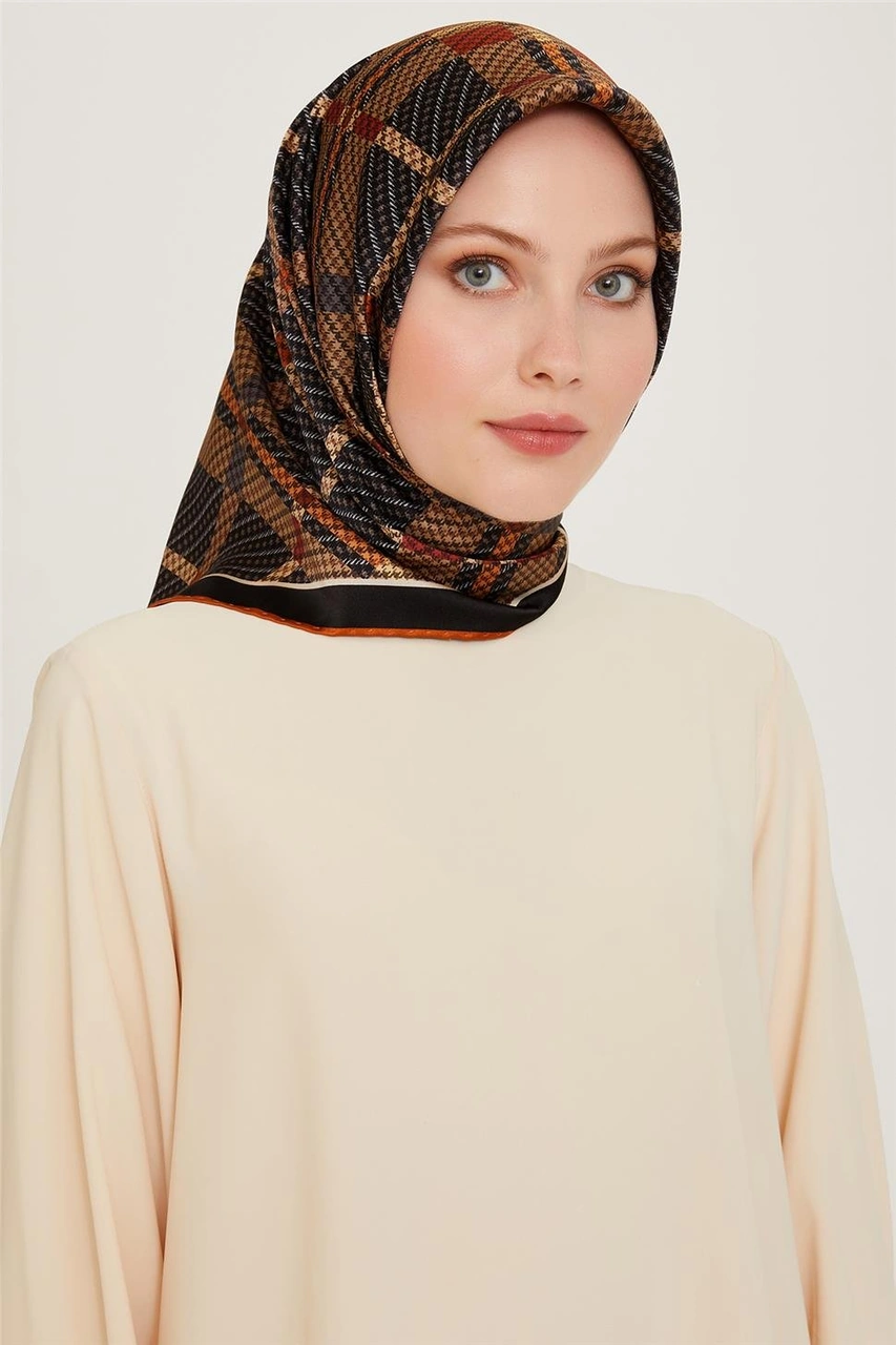 Armine Geometrik Desenli Twill Saf İpek Eşarp 9247d 36 Çok Renkli