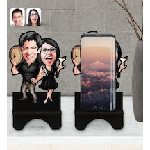Kişiye Özel Sevgililer Karikatürlü Ahşap Biblo Telefon Standı-18