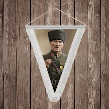 Askeri Üniformalı Mustafa K. Atatürk Beyaz Saçaklı Üçgen Flama Bayrak Hatıra Flama Ata84 Diğer