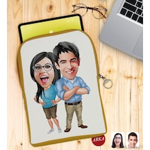 Bk Gift Kişiye Özel Sevgililer Karikatürlü Taşınabilir Koruyucu Tablet Kılıfı & Organizer Çanta - Sarı-101 Kılıf