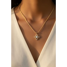 Zirkon Taşlı Tasarım 18 K Altın Kaplama Kolye Beyaz