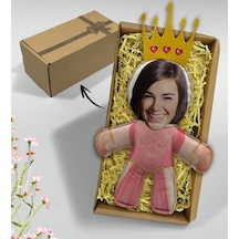Bk Gift Hediye Kutusunda Kişiye Özel Fotoğraflı Kraliçe Bebek Yastık, Arkadaşa Hediye, Sevgiliye Hediye, Doğum Günü Hediyesi