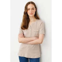 Kadın Açma Yaka Önü Cepli Pamuklu T-shirt Vizon Vizon