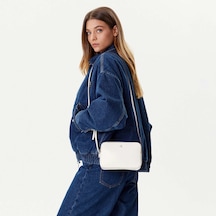 Calvin Klein Kadın Beyaz Omuz Çantası Lv04f3173g-fup Beyaz