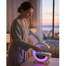 Hubrendy Tekno Çok Fonksiyonlu Kablosuz Şarjlı Saat Hoparlör Rgb Işık Ve Alarm Özellikli