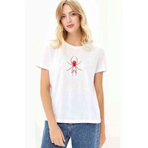 Red Spider Kırmızı Örümcek Baskılı Beyaz Kadın Tshirt (534652403)
