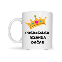 Prensesler Nisanda Doğar Yazılı Kupa Model 248 Taç Tasarımlı Nisan Ayı Doğum Günü Temalı Seramik Kah
