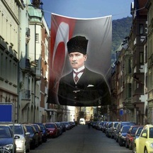 Ay Yıldız - Kalpaklı Gazi Mustafa Kemal Atatürk Cephe Poster Bayrağı -4x6 Metre 1