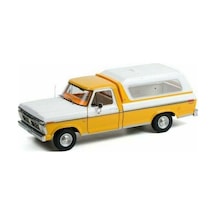 GreenLight Ford F-100 Pickup W/ Deluxe Bed Cover 1:18 Model Araba