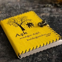 Aşk Aradığını Değil Bulduğundur Deri Defter
