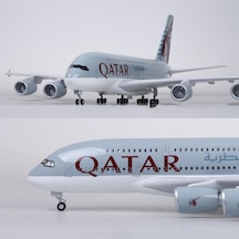 Qatar Airways A380 Yolcu Uçağı Model Uçak 1/160 Ölçek 46cm