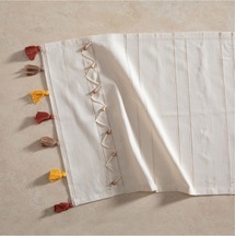 Boncuk Ponponlu Runner 50x130 Cm Açık Bej