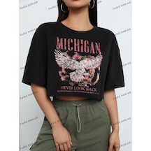 Flood Of Style Crop Ckod-232913 Kartal Ve Slogan Grafikli Düşük Omuz Kısa Siyah