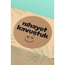 Nihayet Kavuştuk Kraft Sticker 3x3cm St2265 Çok Renkli