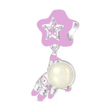Yıldınızı Tutan Pembe Astronot Sallantılı Charm Gümüş
