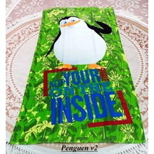 Madagascar Lisanslı Çocuk Plaj Havlusu-Penguen V2
