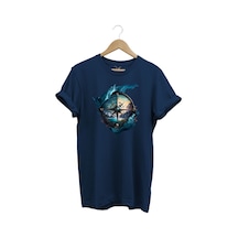 Renkli Manzara Ve Pusula Baskılı %100 Pamuk Regular Fit Lacivert T-shirt Lacivert