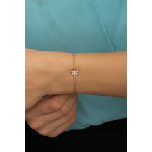 Nereze 925 Ayar Gümüş Beyaz Taşlı Lotus Çiçeği Bileklik