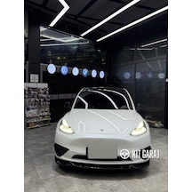 Tesla Model Y Parlak Siyah Ön Lip Plastik Boyalı