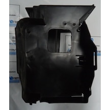Ford Focus Sd/hb 05/07 Akü Yuva Plasti Ği Alt Bfn