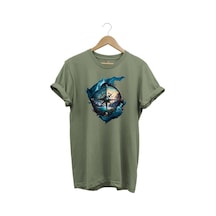 Renkli Manzara Ve Pusula Baskılı %100 Pamuk Regular Fit Haki T-shirt Haki Renkli Manzara Ve Pusula Baskılı %100 Pamuk Regular Fit Haki T-shirt Haki
