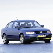 VW Passat B5 1997-00 Ön Tampon Sol Orta Izgara Kapağı 3B0853677B