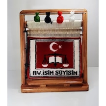 100tel Avukat İsim Motifli El Dokuması Hediyelik Minyatür Halı Çok Renkli