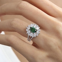 Mia Vento Effective Diamond Paris Işıltısı Sentetik Zümrüt Taşlı Gümüş Yüzük