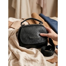Siyah