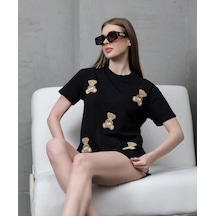 Genç Kadın Ayıcık Süzene Nakışlı T-shirt Siyah