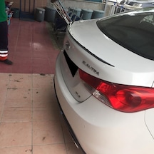 Hyundai Elentra Piano Black Spoiler
