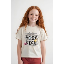 Panios Kids Little Rock Baskılı Kız Çocuk Kısa Kollu T-shirt Krem Panios Kids Little Rock Baskılı Kız Çocuk Kısa Kollu T-shirt Krem