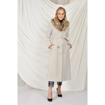 Kürk Yakalı Kaşe Kadın Kaban Ekru Kürk Yakalı Kaşe Kadın Kaban Ekru