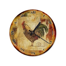 Eski Zeminde Kırmızı Ibikli Horoz Kartpostal Duvar Saati Kırmızı