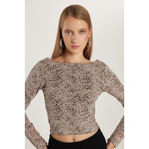 Tudors Kadın Slim Fit Dar Kesim Viskon Kumaş Sırt Detaylı Uzun Kol Bisiklet Yaka Desenli Bluz-34624 Bej - Siyah