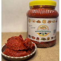 Ev Yapımı Güneş Kurusu Tatlı Biber Salçası 1 KG