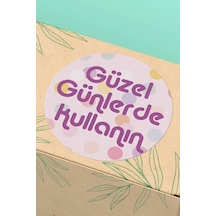 Güzel Günlerde Kullanın Sticker 3x3cm St2362 Çok Renkli