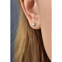 925 Ayar Gümüş Altın Kaplama Zirkon Taşlı Tektaş Küpe 3,5mm. Gümüş 925 Ayar Gümüş Altın Kaplama Zirkon Taşlı Tektaş Küpe 3,5mm. Gümüş