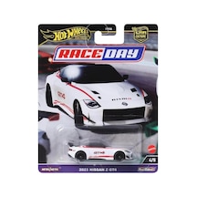 Premium Race Day 2023 Nissan Z Gt4 Fpy86 Hrv73 Karışık Renkler Ve Modeller