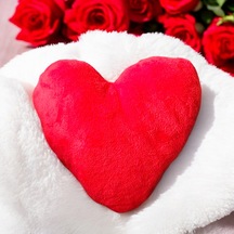 Sevgililer Günü Kırmızı Kalp Yastık 38x38