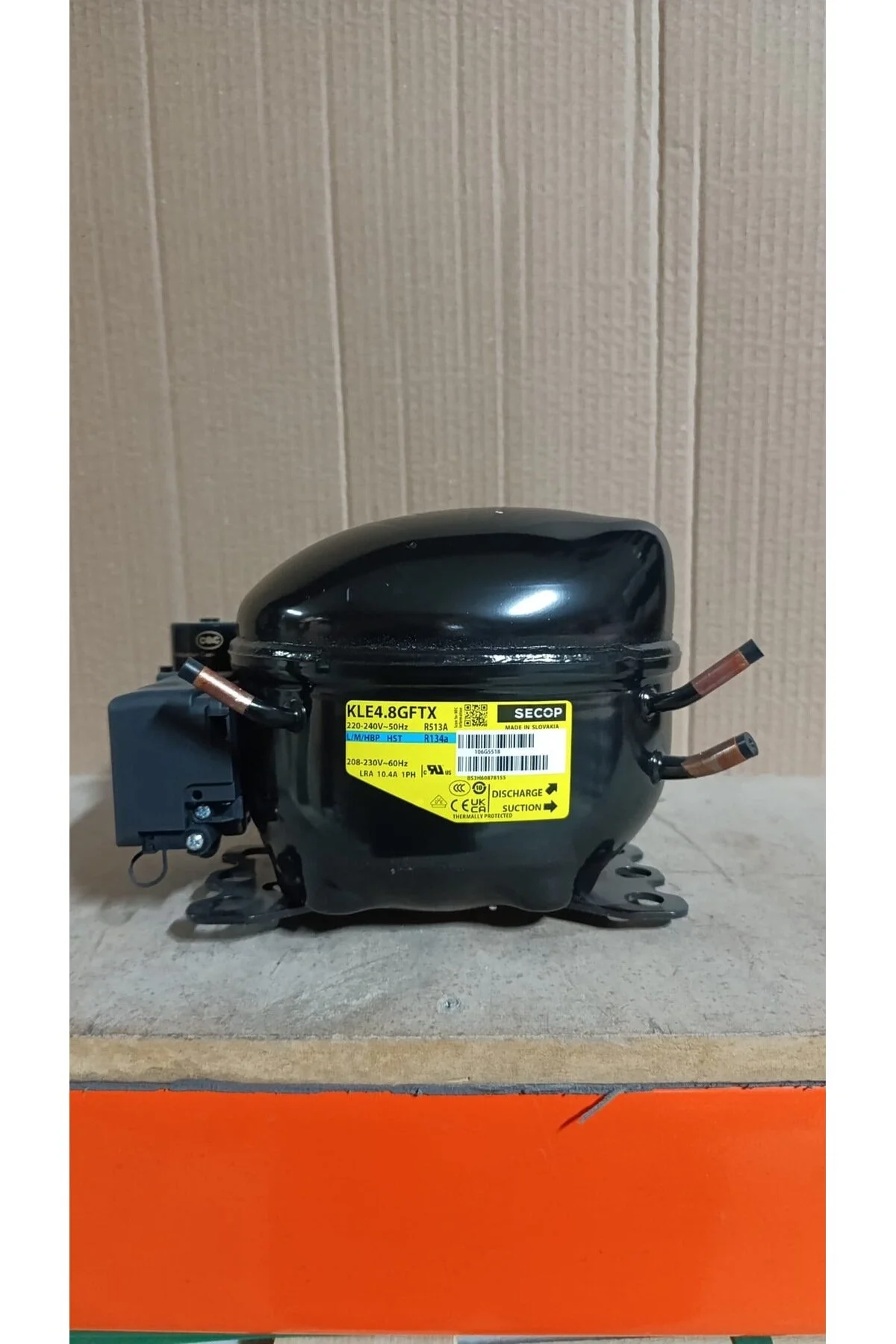 Tl5g-r134a 220-240 V-secop R134a 220-240v 50/60hz Kapasite : 461 Watt 397 Kcal
