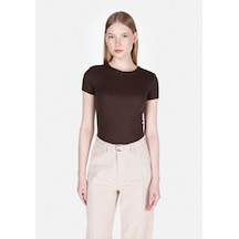 Colin's Colins Slim Fit Yuvarlak Yaka Düz Kadın Kahverengi Kısa Kol Tişört Cl1068560 Q1.v2 Brw Kahverengi